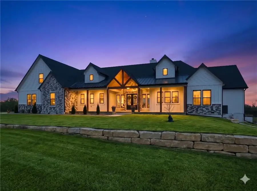 11730 Hollingsworth Road, Kansas City, KS 66109 - #2