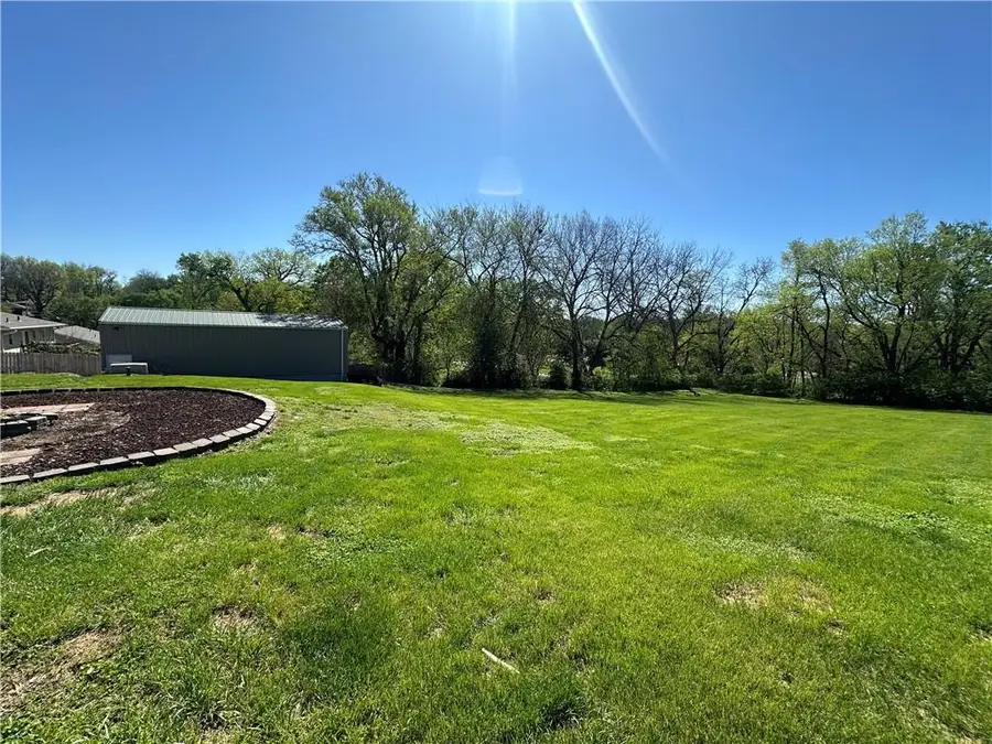 2720 Blackwell Road, Saint Joseph, MO 64505 - #3
