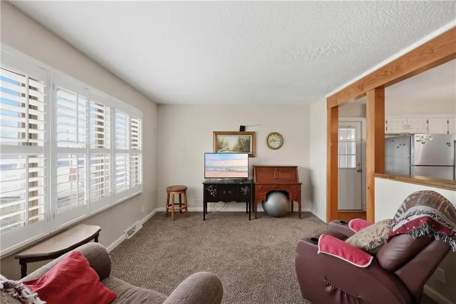 405 W College Street, Odessa, MO 64076 - #2