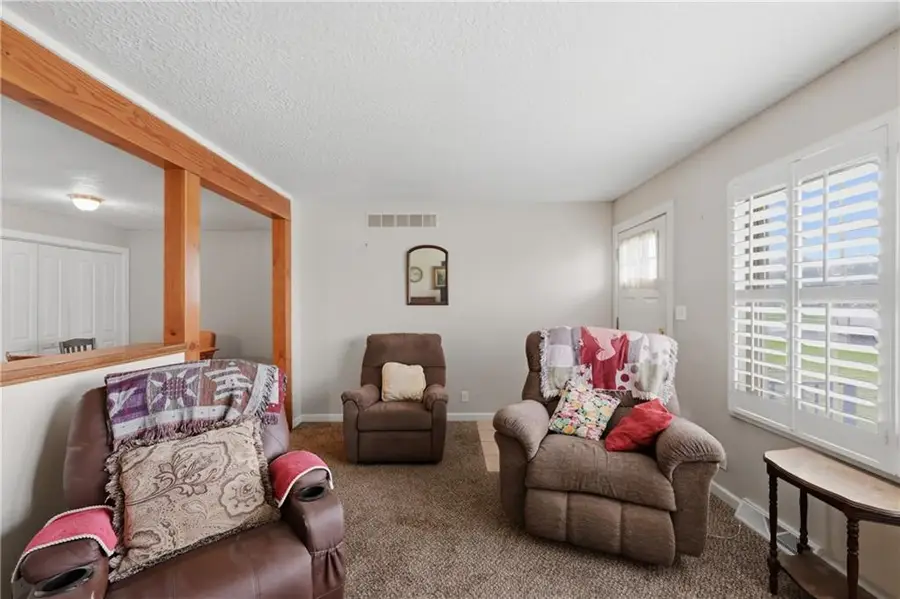 405 W College Street, Odessa, MO 64076 - #3