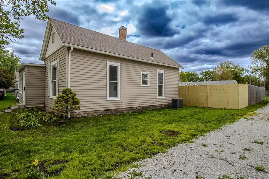 710 W Locust Street, Plattsburg, MO 64477 - #2