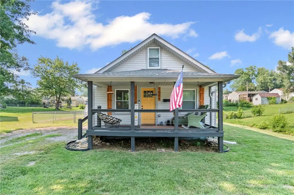 1004 Hickory Street, Excelsior Springs, MO 64024 - #1