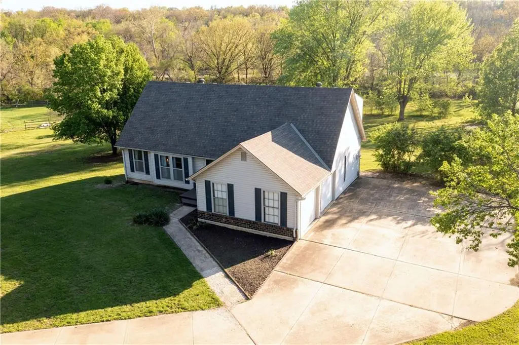 8936 Millstone Drive, Lenexa, KS 66220 - #1