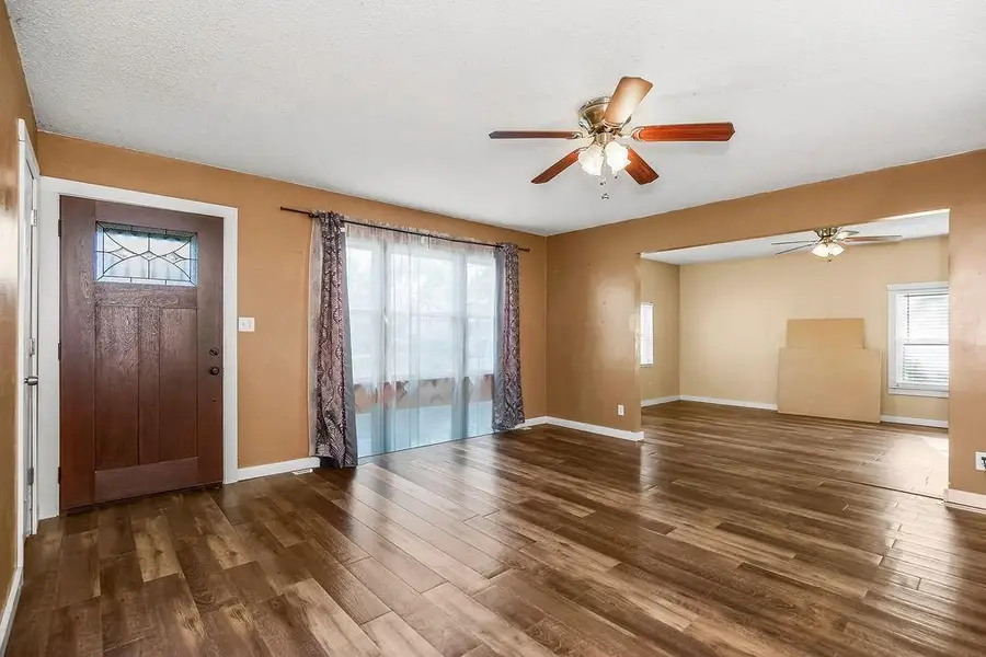 302 W 28th Street, Independence, MO 64050 - #2