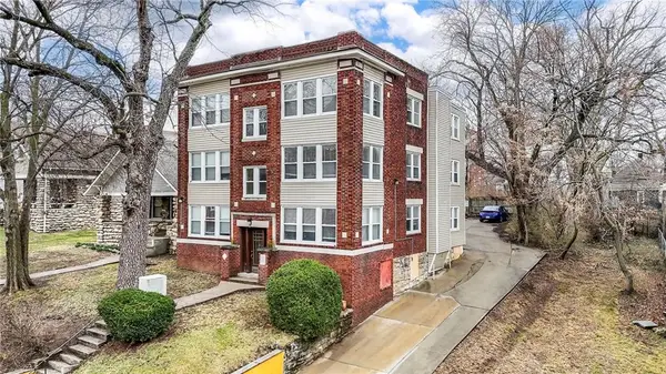 4226 Locust Street, Kansas City, MO 64110