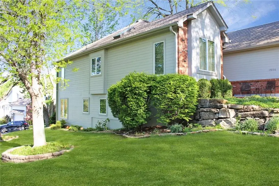 17800 E 30th Drive S, Independence, MO 64057 - #3