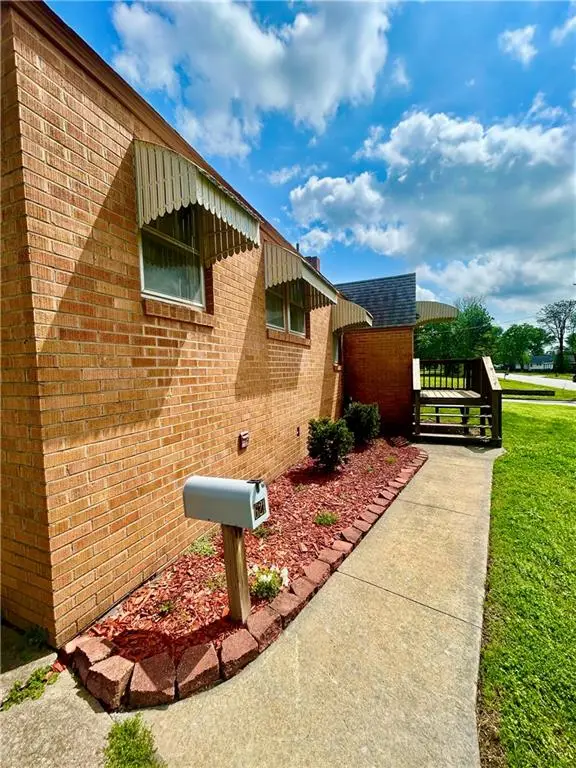 621 S Cedar Street, Nevada, MO 64772 - #3