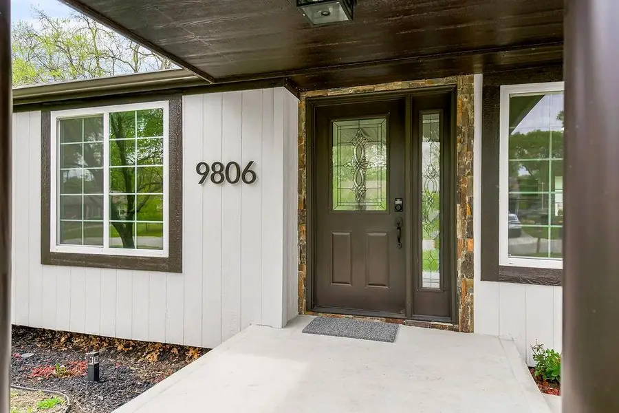 9806 Bennington Avenue, Kansas City, MO 64134 - #2