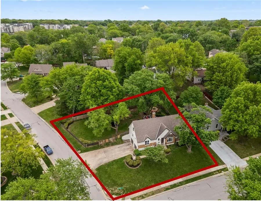 7331 Monrovia Street, Shawnee, KS 66216 - #2