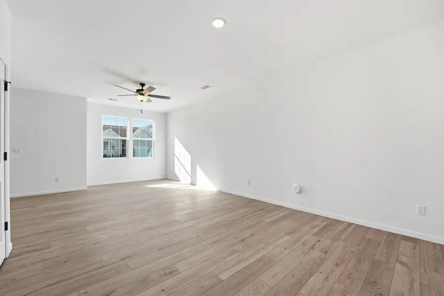 12401 S Acacia Drive, Lees Summit, MO 64086 - #3