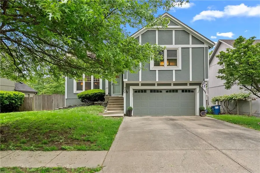 4922 Payne Street, Shawnee, KS 66226 - #2