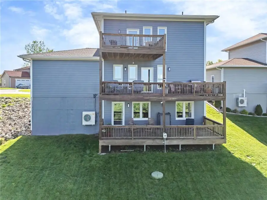 3728 Thompson Circle, Kansas City, KS 66103 - #2