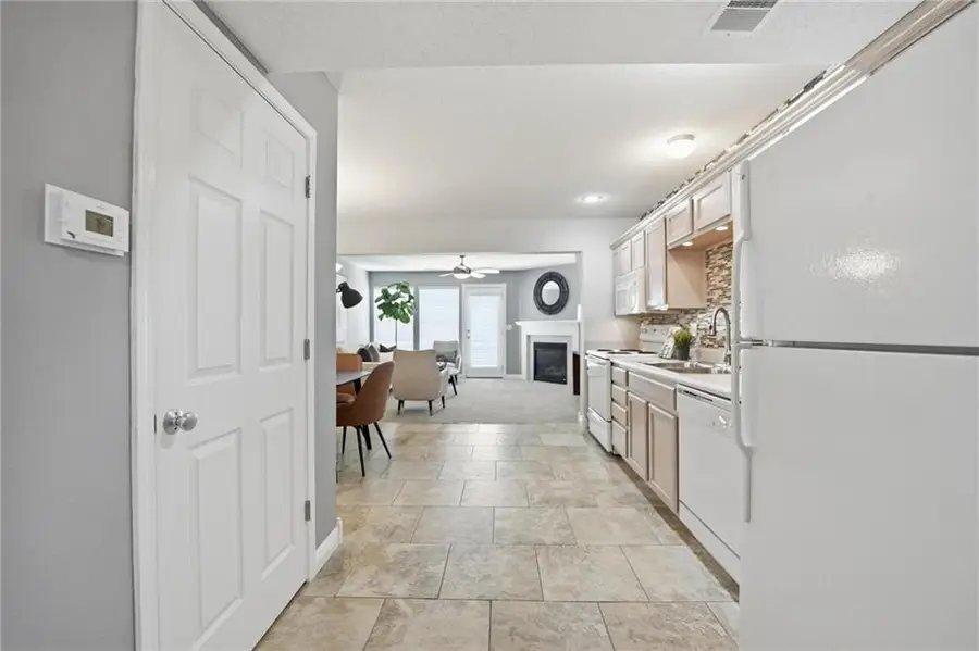 8335 N Kensington Avenue, Kansas City, MO 64119 - #3