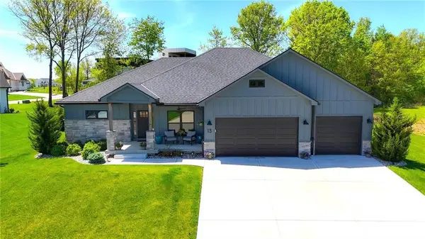 13 Tahoma Ridge, Lake Winnebago, MO 64034