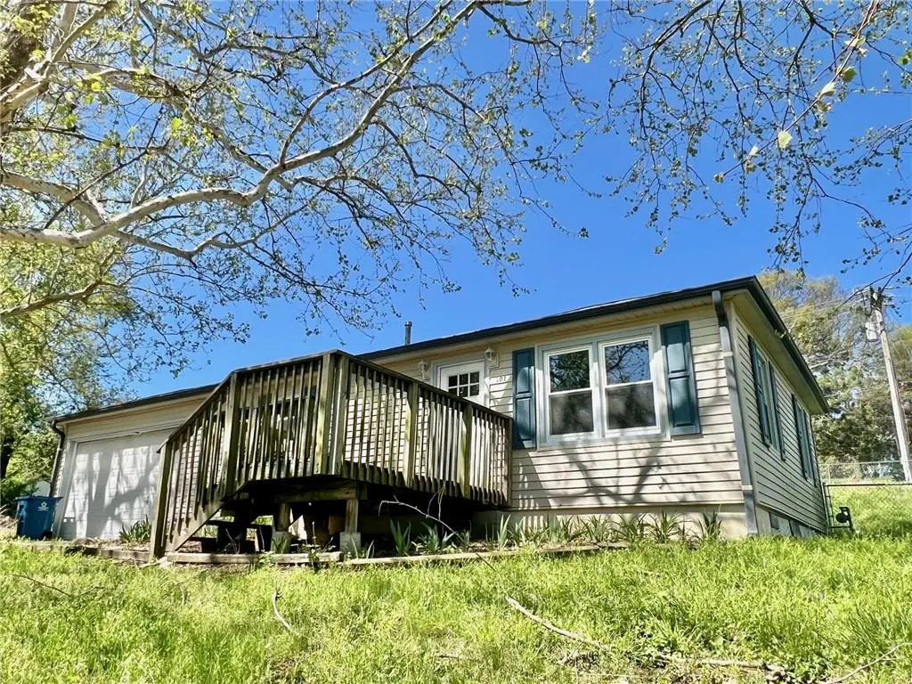 101 S 9th Terrace, Odessa, MO 64076 - #1