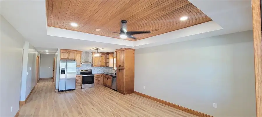 504 Mcguire Drive, Iola, KS 66749 - #2