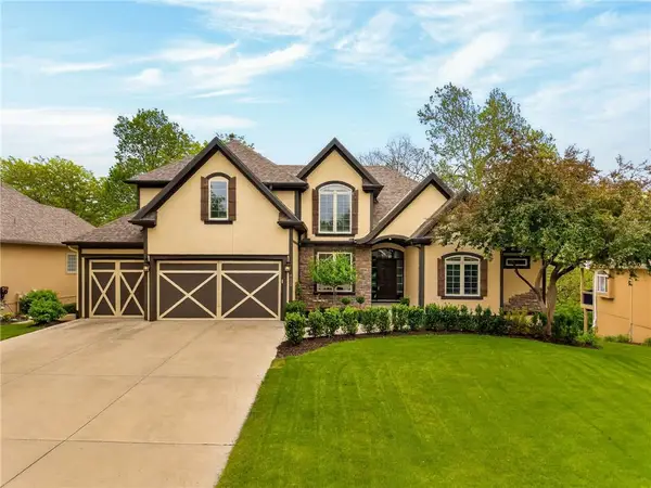 8829 N Glenwood Avenue, Kansas City, MO 64157