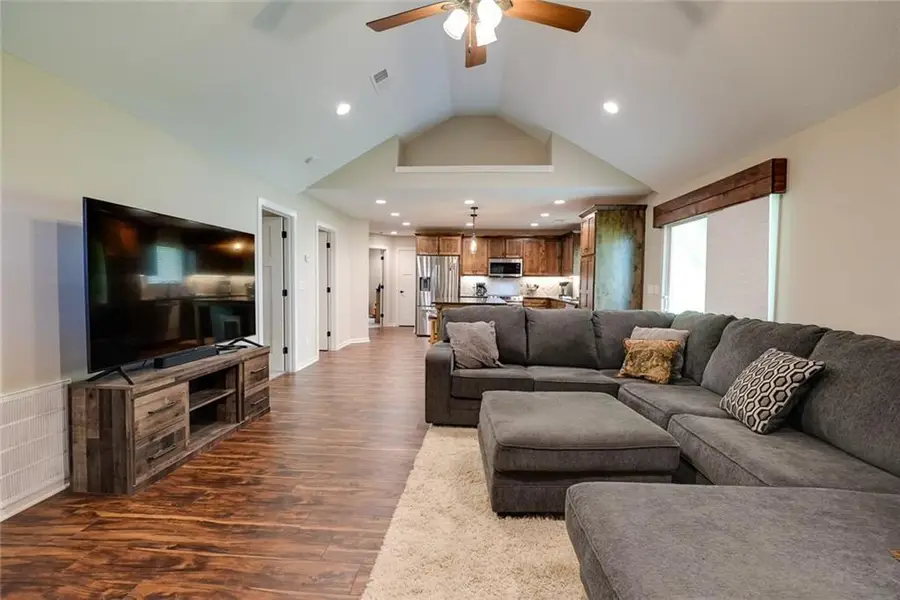 105 S 5th Street, Odessa, MO 64076 - #3