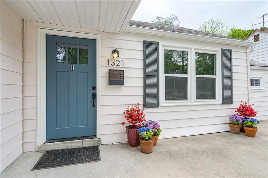 1321 E 76th Street, Kansas City, MO 64131 - #3