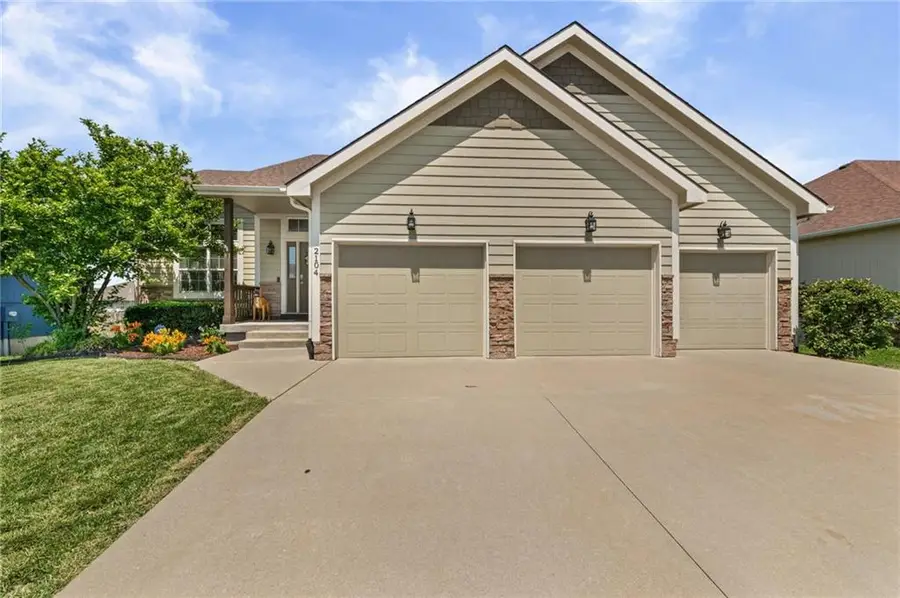 2104 Alder Street, Leavenworth, KS 66048 - #2