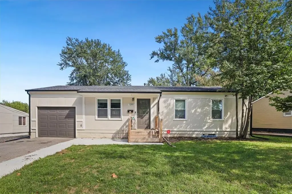 1201 N Indian Lane, Independence, MO 64056 - #1