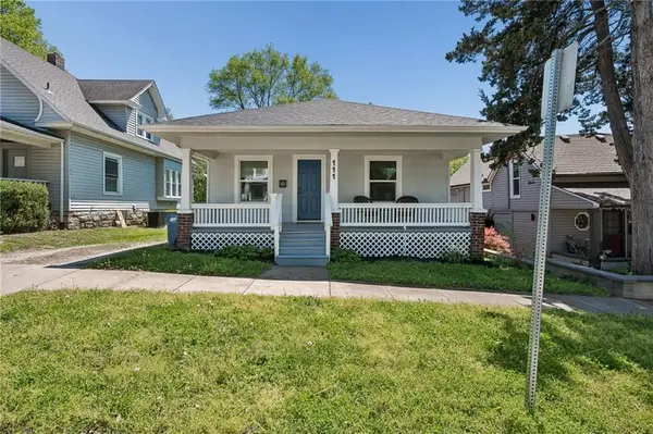 111 Groom Street, Liberty, MO 64068