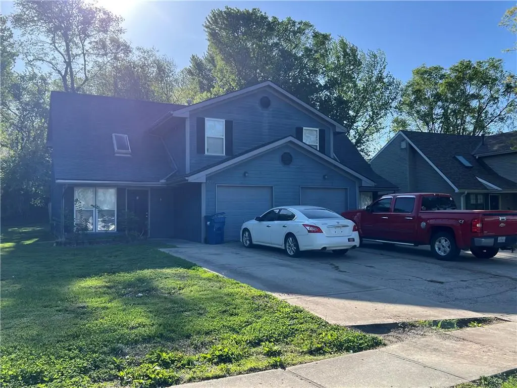 411-413 Spring Avenue, Liberty, MO 64068 - #1