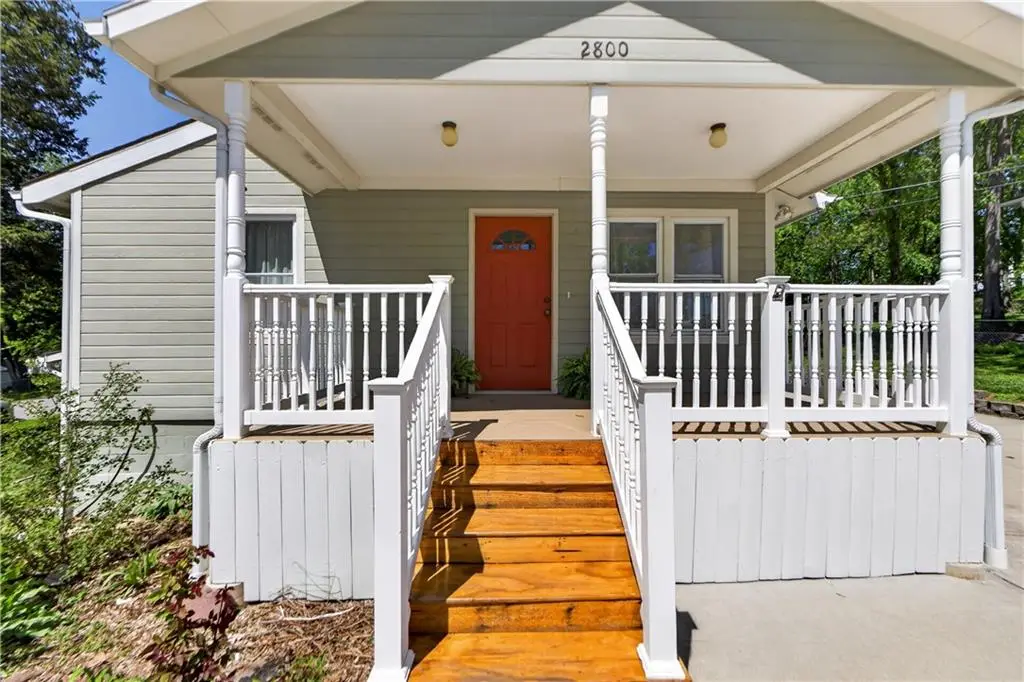 2800 Russell Road, Kansas City, MO 64117 - #1