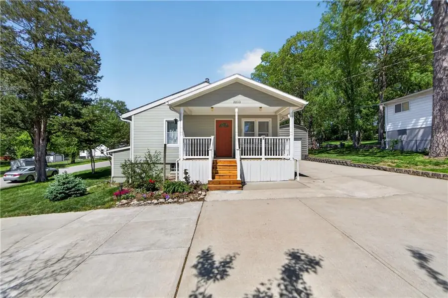 2800 Russell Road, Kansas City, MO 64117 - #2