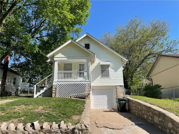 1124 Spruce Street, Leavenworth, KS 66048