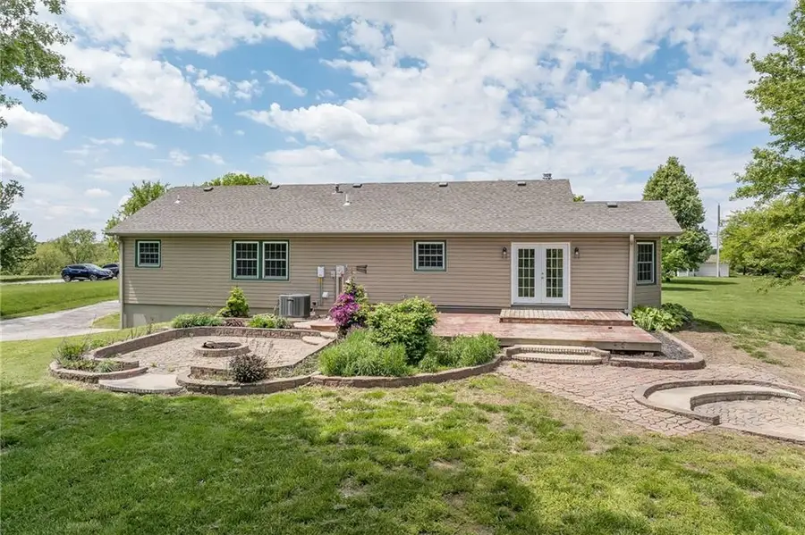 3111 SW Lane Road, Saint Joseph, MO 64504 - #2