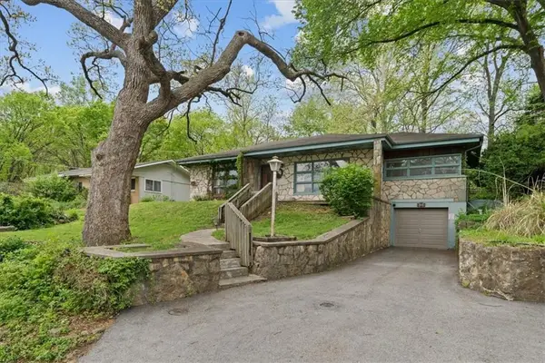 980 South Shore Drive, Kansas City, MO 64151