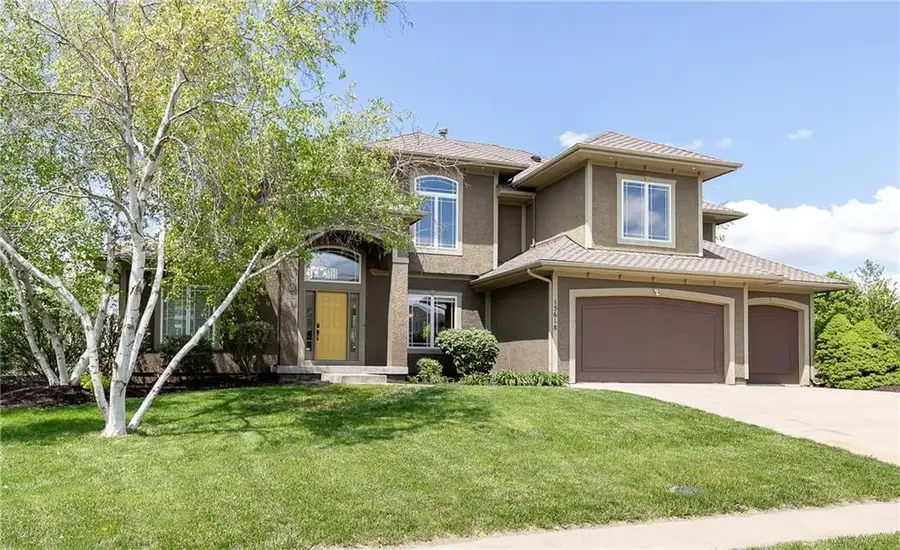 15618 S Hallet Street, Olathe, KS 66062 - #2