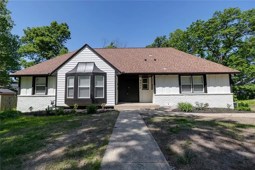 9824 Lydia Avenue, Kansas City, MO 64131 - #1