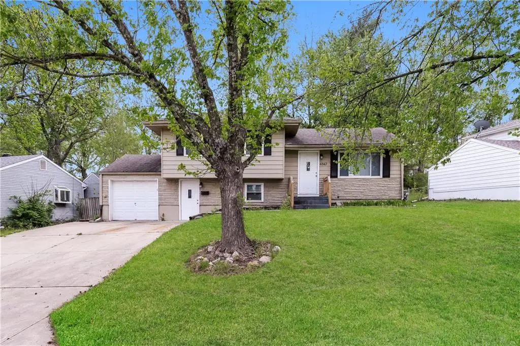 4843 NE Tullis Drive, Kansas City, MO 64119 - #1