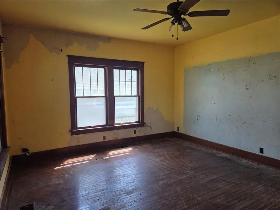 426 Cherry Street, Chillicothe, MO 64601 - #2