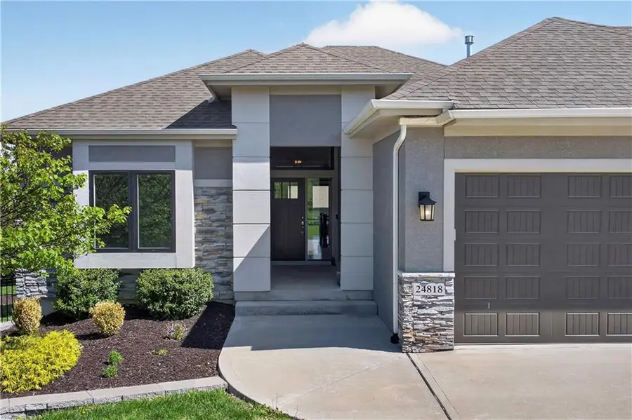 24818 W 89th Street, Lenexa, KS 66227 - #3