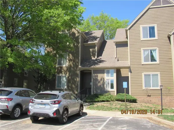 11130 Nieman Road #101, Overland Park, KS 66210
