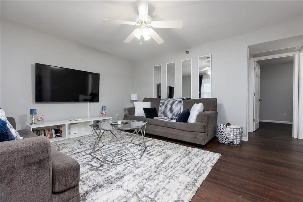 6834 N Olive Street, Kansas City, MO 64118 - #1