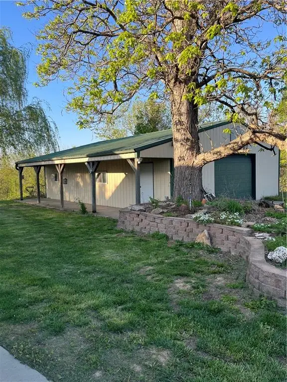 10306 SW State Route Jj Highway, Saint Joseph, MO 64504 - #3