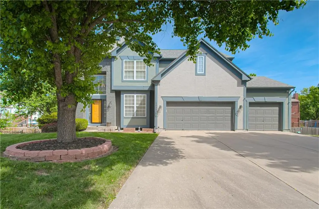 1014 NE 92nd Street, Kansas City, MO 64155 - #1