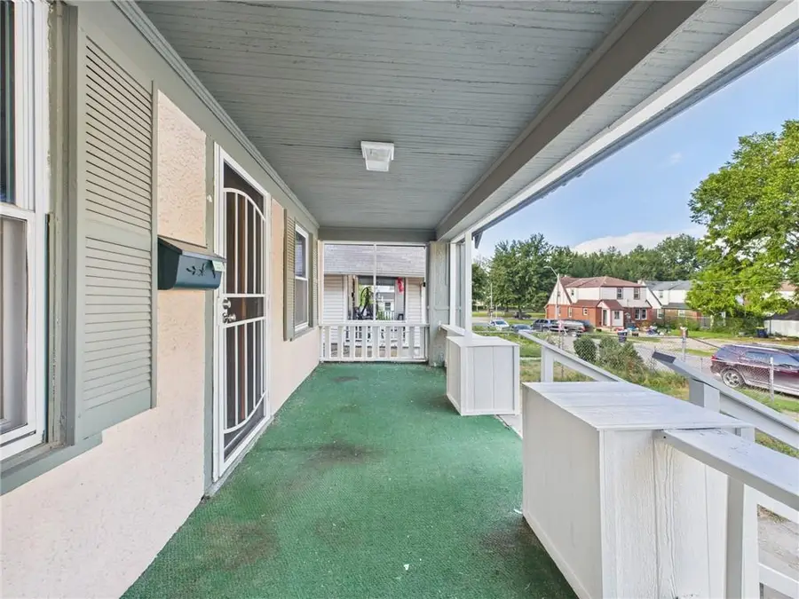 6612 Park Avenue, Kansas City, MO 64132 - #2