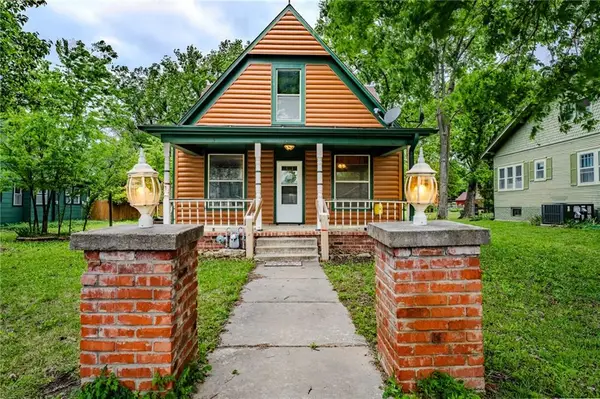 421 N 12th Street, Fredonia, KS 66736