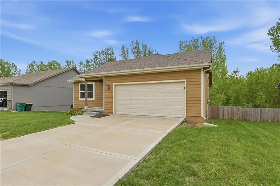 21407 W 216th Street, Spring Hill, KS 66083 - #3