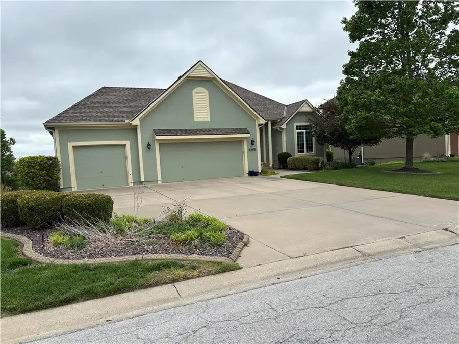 2536 SW Kristin Drive, Lees Summit, MO 64082 - #3