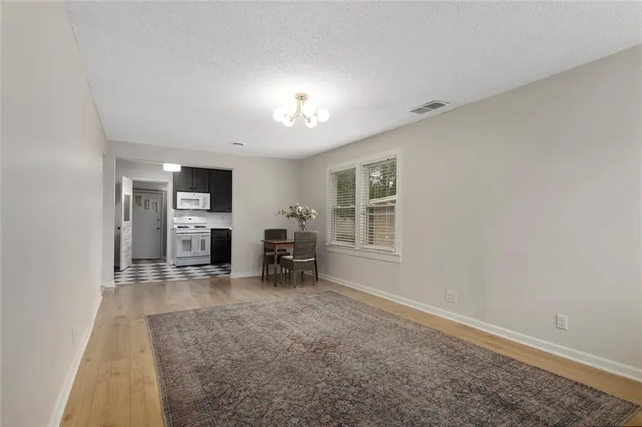 4437 N Jackson Avenue, Kansas City, MO 64117 - #3