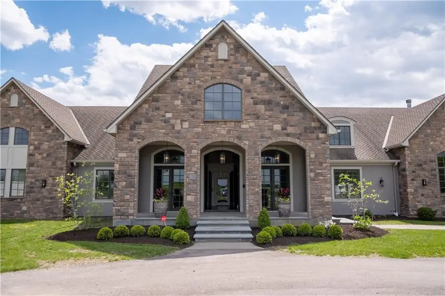 27589 W 151st Street, Olathe, KS 66061 - #2