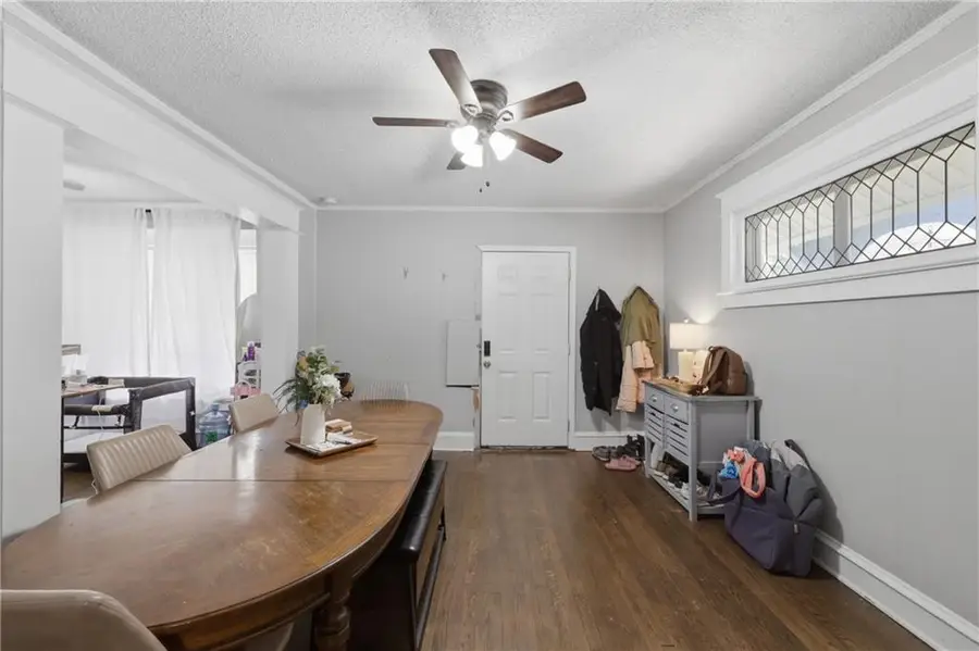 4239 Chestnut Avenue, Kansas City, MO 64130 - #3