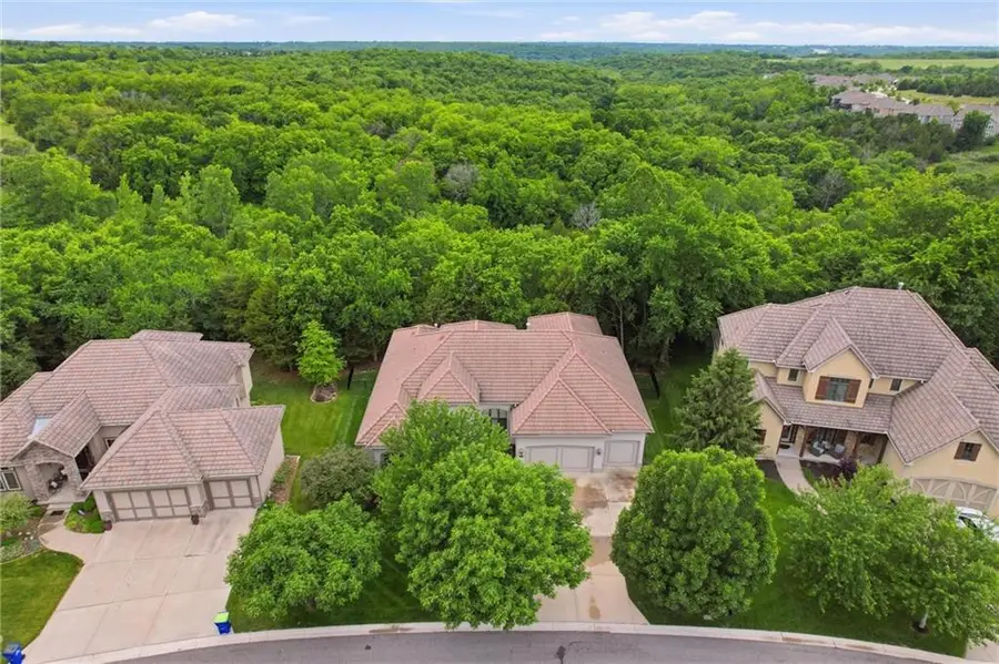 9714 Wild Rose Lane, Lenexa, KS 66227 - #2