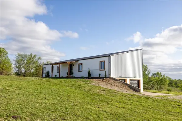 7492 Ccounty Road 64 Road, Savannah, MO 64485